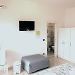 Bed & Breakfast Tanzi 3*
