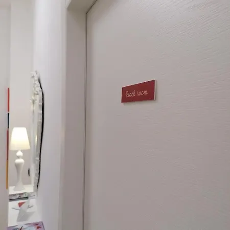 Tanzi לינה וארוחת בוקר 4*