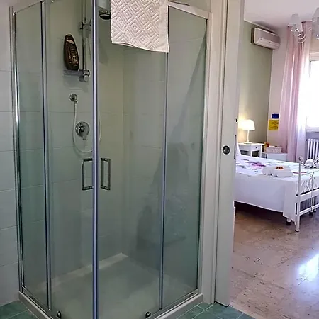 Bed and breakfast Tanzi 3*