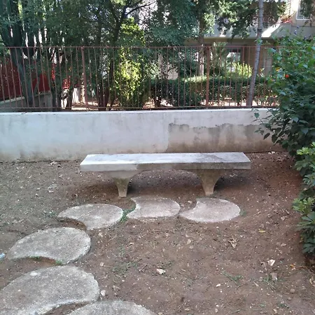 לינה וארוחת בוקר Tanzi