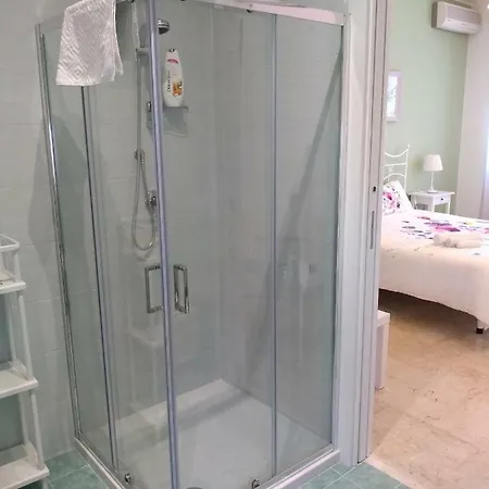 Tanzi לינה וארוחת בוקר בארי