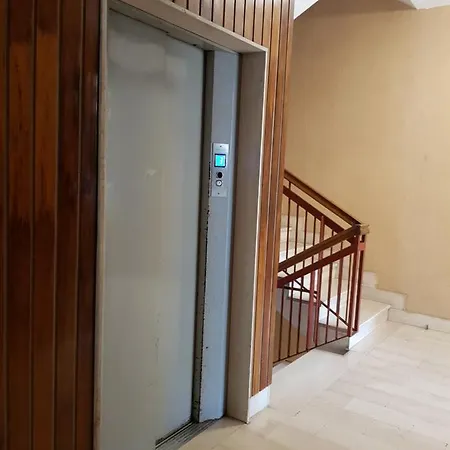 Tanzi 3* باري