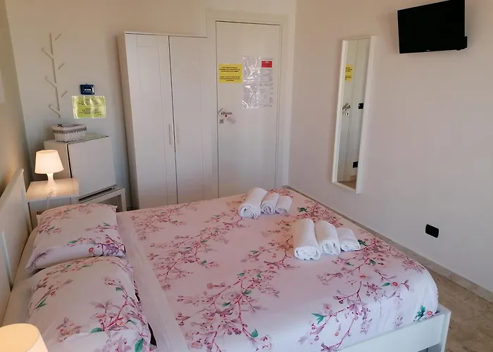 Tanzi Bed & Breakfast 4*