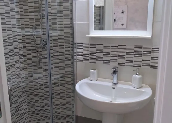 Bed & Breakfast Tanzi 4*